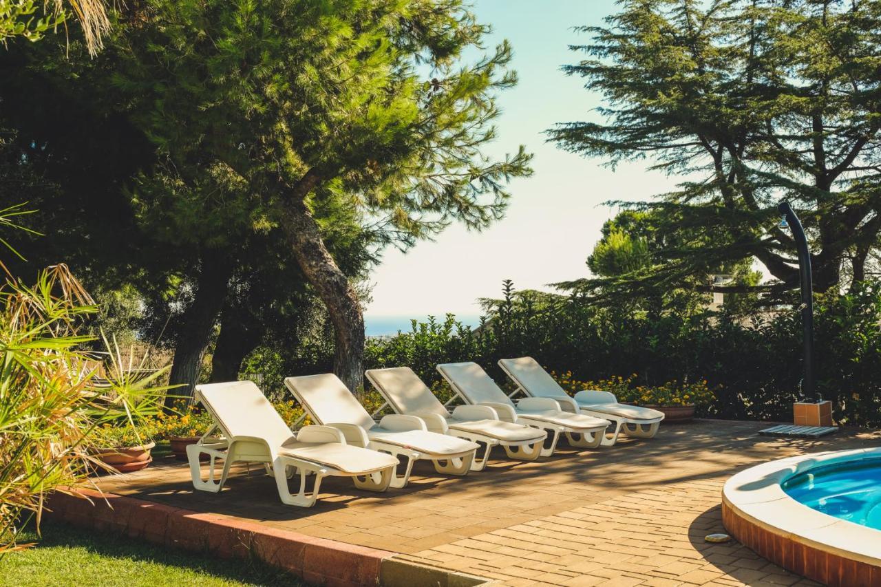 Villa Due Torri Cozzana 外观 照片